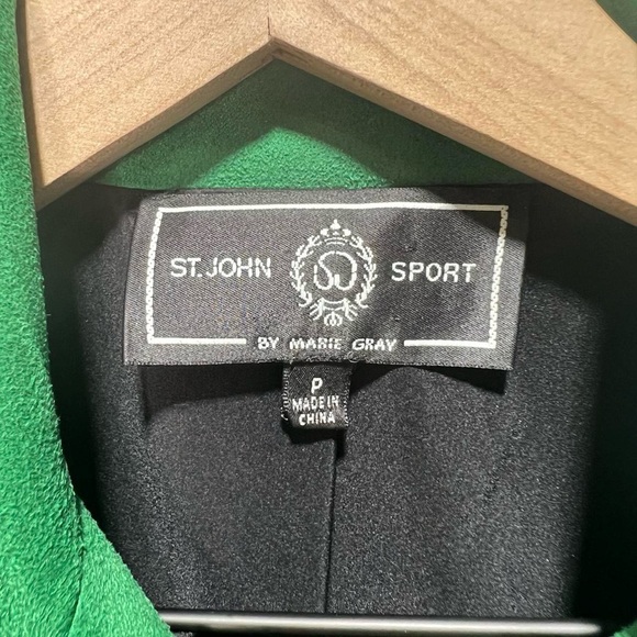 St. John Sport by Marie Gray • Emerald Faux Suede Gold Button Blazer - Picture 4 of 8